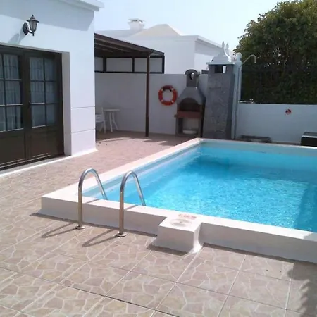 Villa Playa Honda Sleeps 4 Pool Wifi *