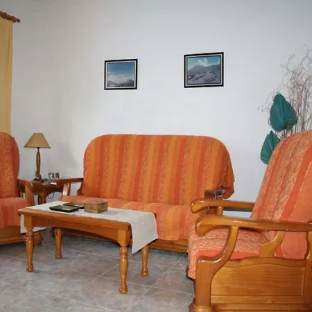 Playa Honda Sleeps 4 Pool Wifi * Playa Honda (Lanzarote)